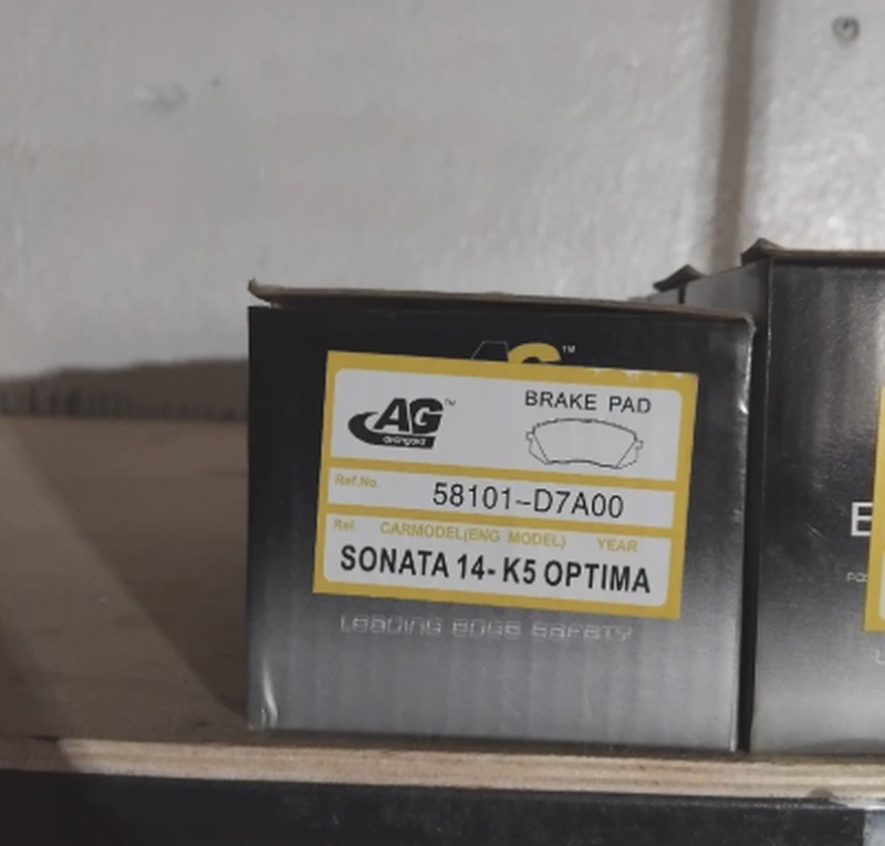 Передние тормозные колодки AG от Hyundai Sonata 14-15